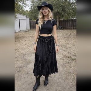 Vintage Linea Domani Dark Boho Western Peasant Skirt Size 18 Black Velvet Belted